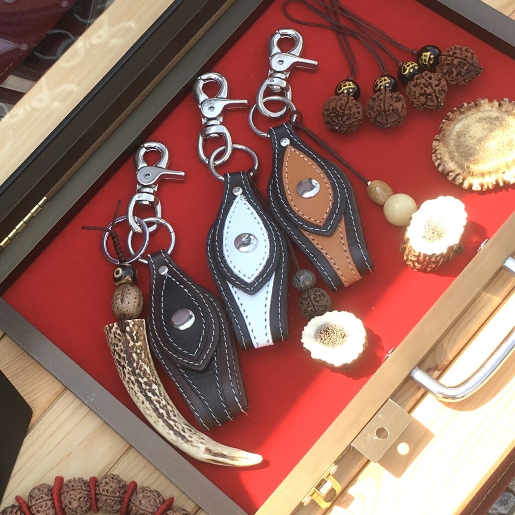 鹿角アクセサリー